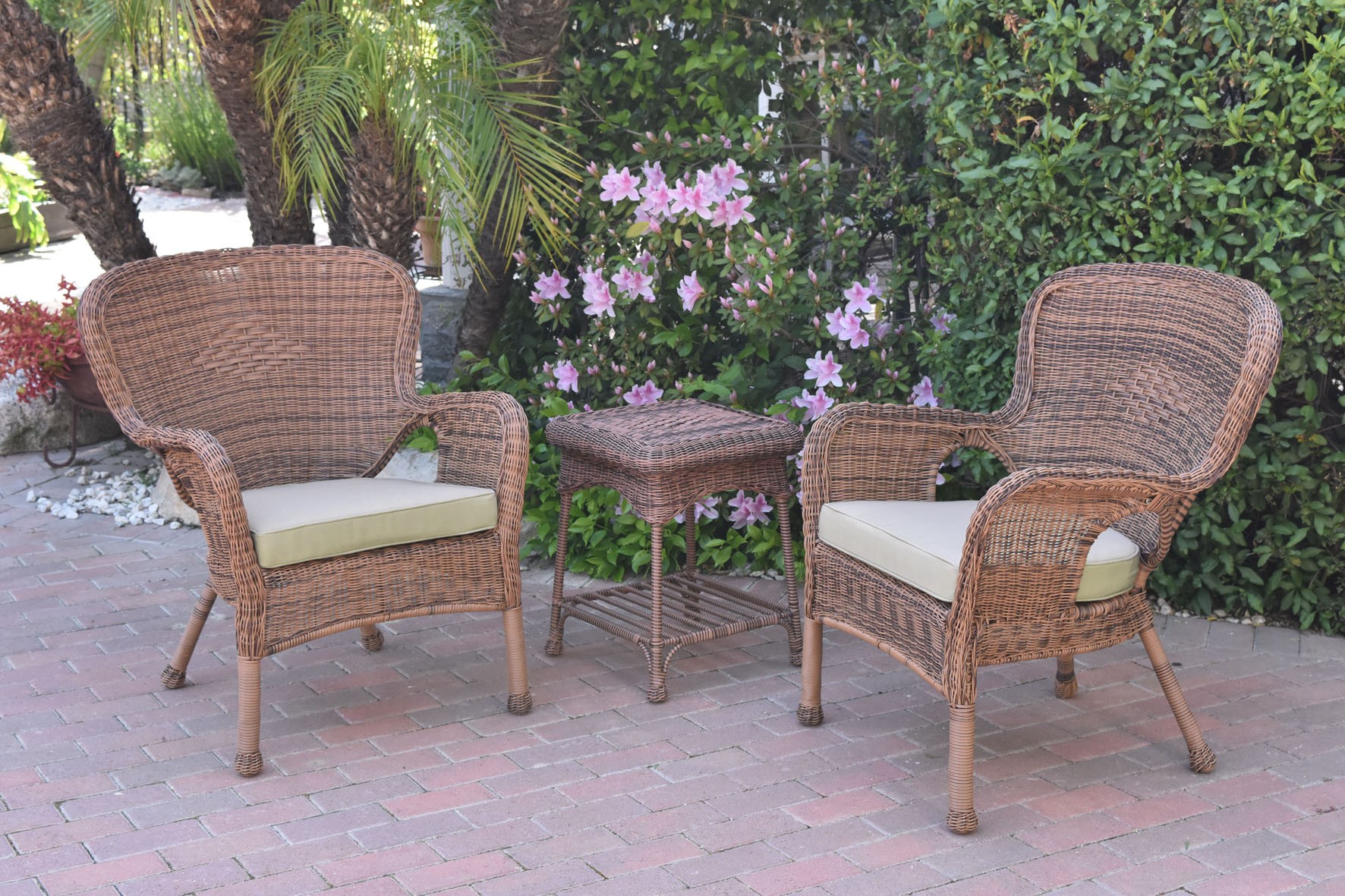Windsor Honey Wicker Chair And End Table Set With Tan Chair Cushion