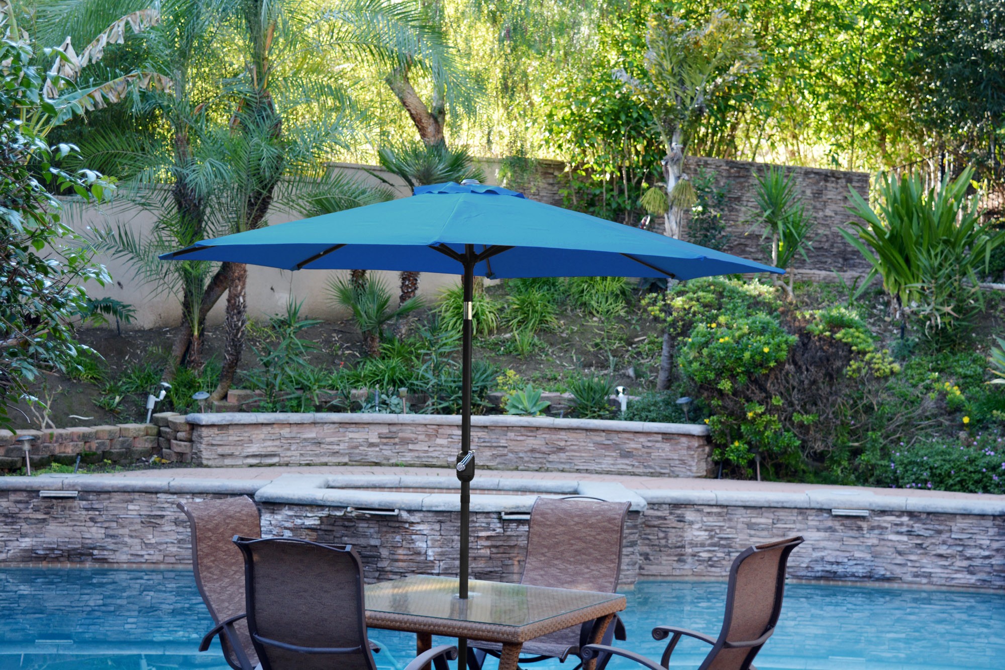 6.5FT x 10FT Aluminum Patio Market Umbrella Tilt with Crank - Turquoise Fabric/Black Pole